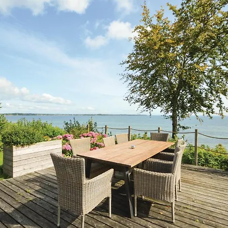 度假居 Three-bedroom In