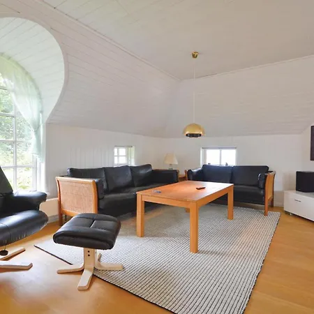 Three-bedroom In Hejls