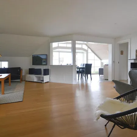 Stunning Home In Hejls With Sauna * Hejls