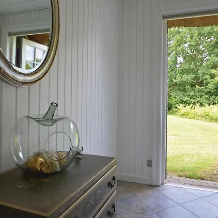 Three-bedroom In Holiday home