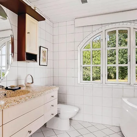 Dom wakacyjny Stunning Home In Hejls With Sauna *