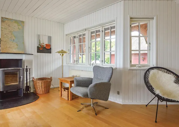 Three-bedroom In Casa vacanze *